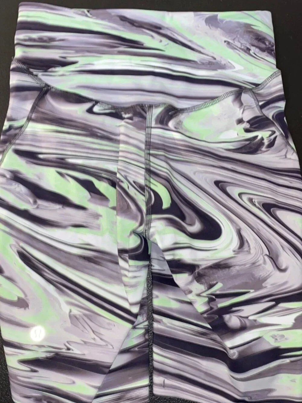 Lululemon Base Pace High-Rise 8" Shorts Paint Glide Warp Multi Size 4 - Picture 3 of 5